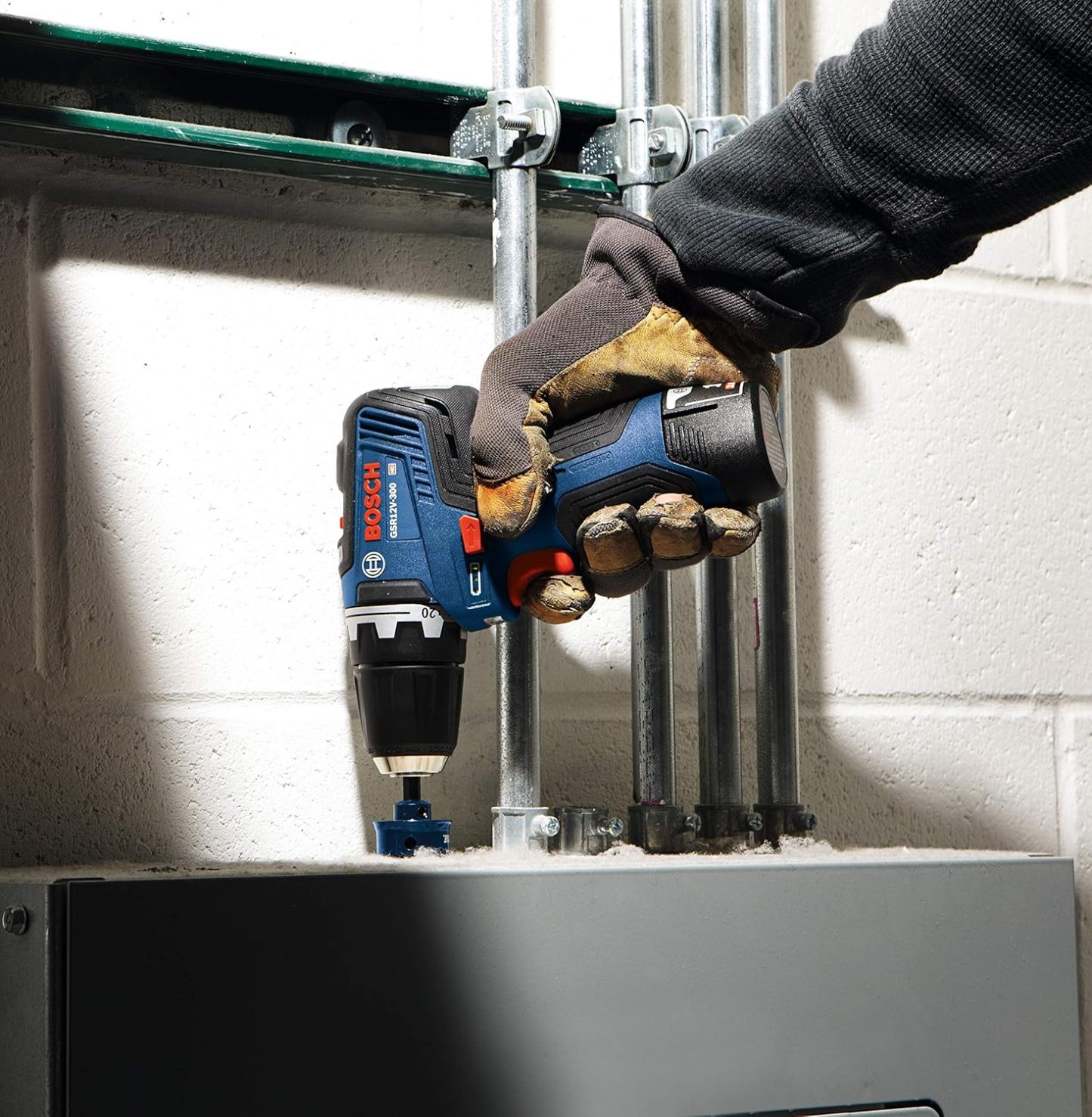 Bosch CLPK22-120 Kit combinado de 2 herramientas de 12 V máx. con Taladro/Atornillador de 3/8", Atornillador de impacto y (2) baterías de 2.0 Ah