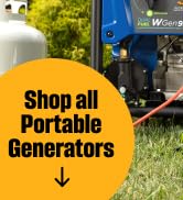 Westinghouse WGen9500DF generador de combustible dual portátil frente a una casa.