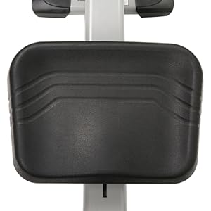 ASIENTO ANCHO Y ACOLCHONADO