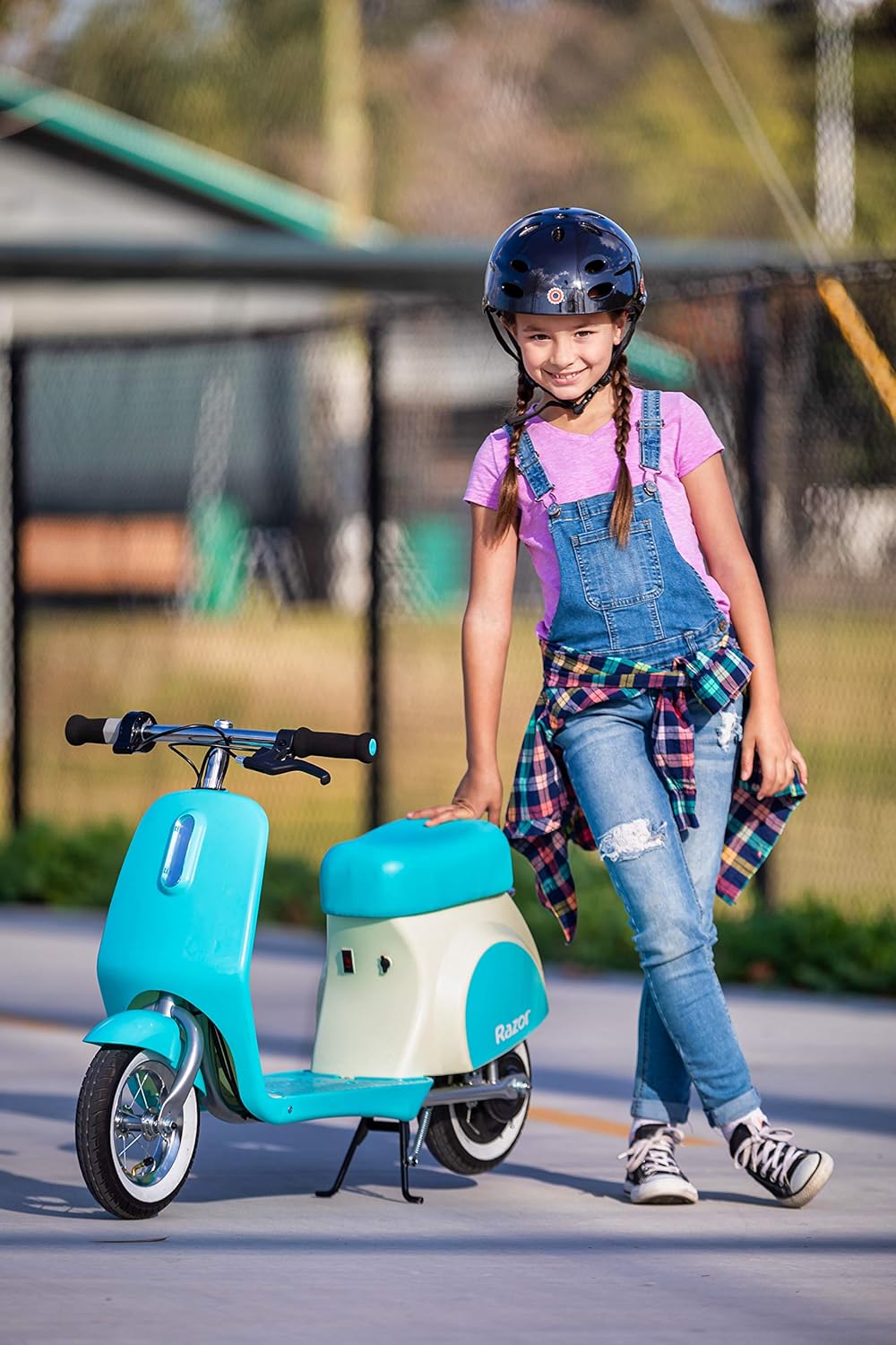 Razor Pocket Mod Petite, Scooter Eléctrico, Estilo Europeo, hasta 13 km/h, hasta 40 Minutos Uso, Acelerador de Empuñadura Giratoria, Neumáticos de Pared Blanca con Radios de 255mm, 7+, 50 kg-AzulBB