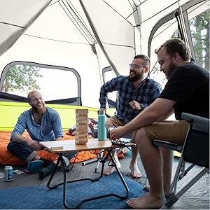 Estilo de vida de 12 personas tienda de campaña instantánea, amigos que acampan en la tienda, sillas en la tienda, divisor de habitación