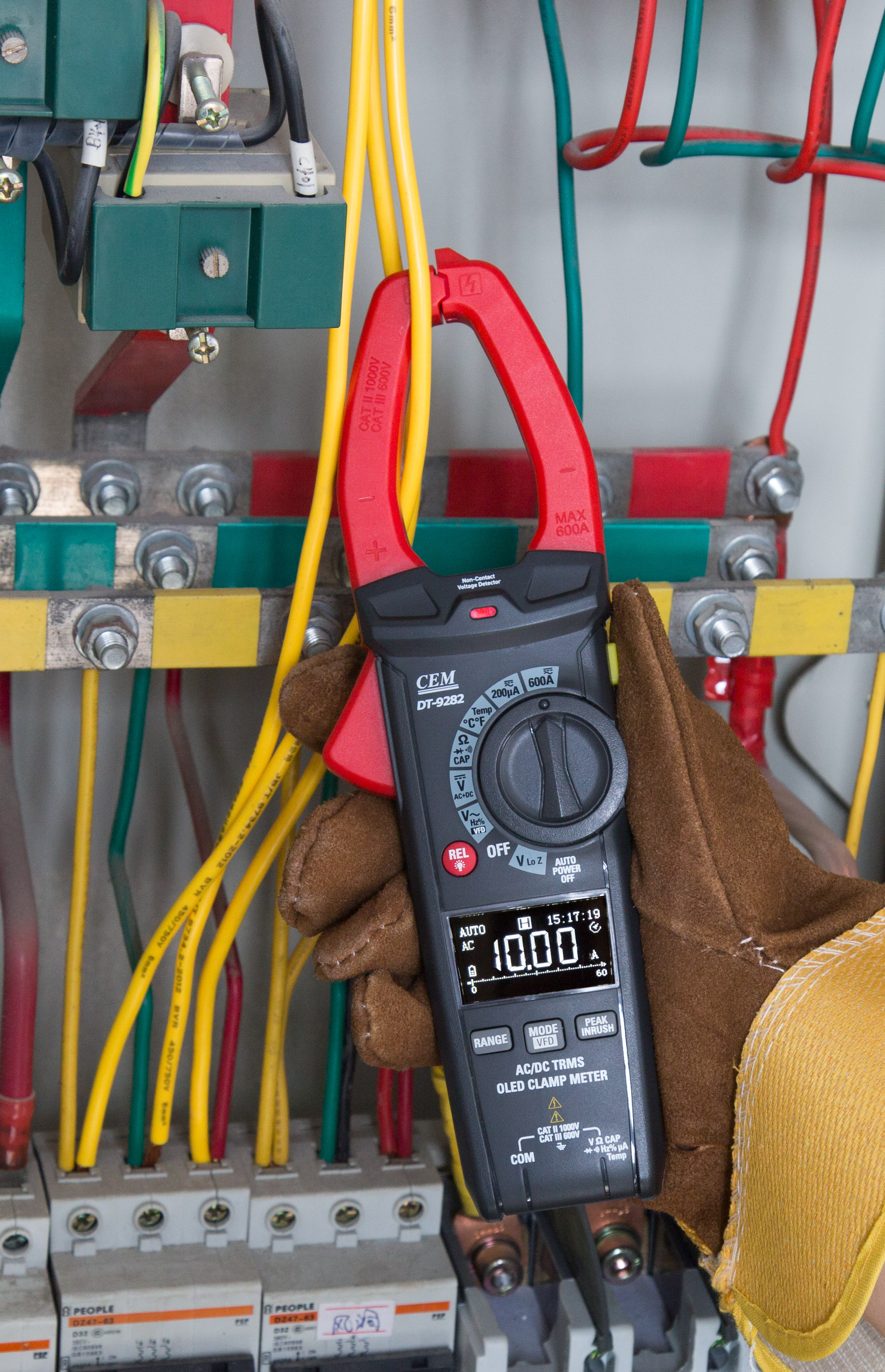 DT-9282 Advanced 600A AC/DC Clamp Meter | OLED Display & Bluetooth | LoZ, Inrush, LPF