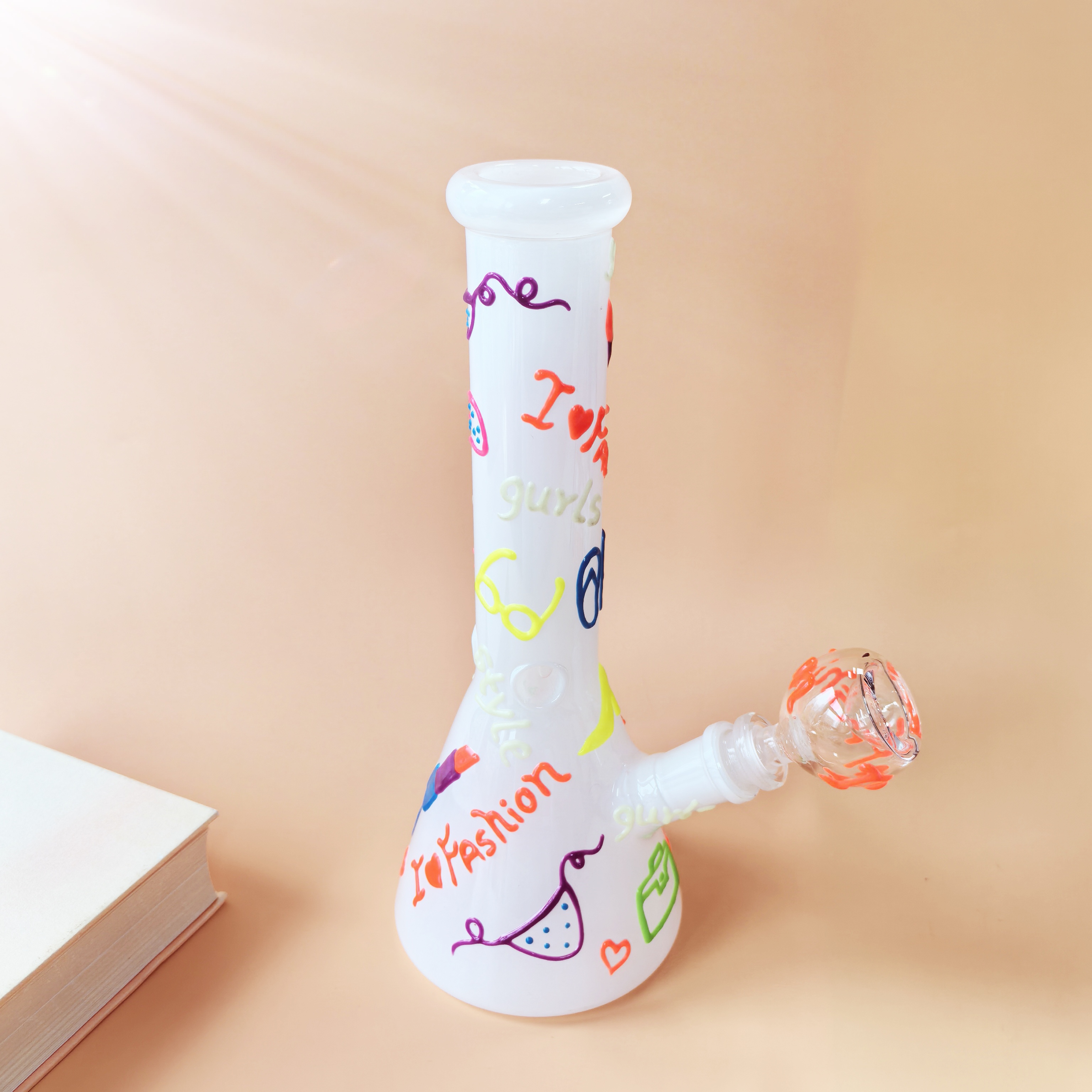 10" I Love Fashion Beaker Bong (glow in the dark)