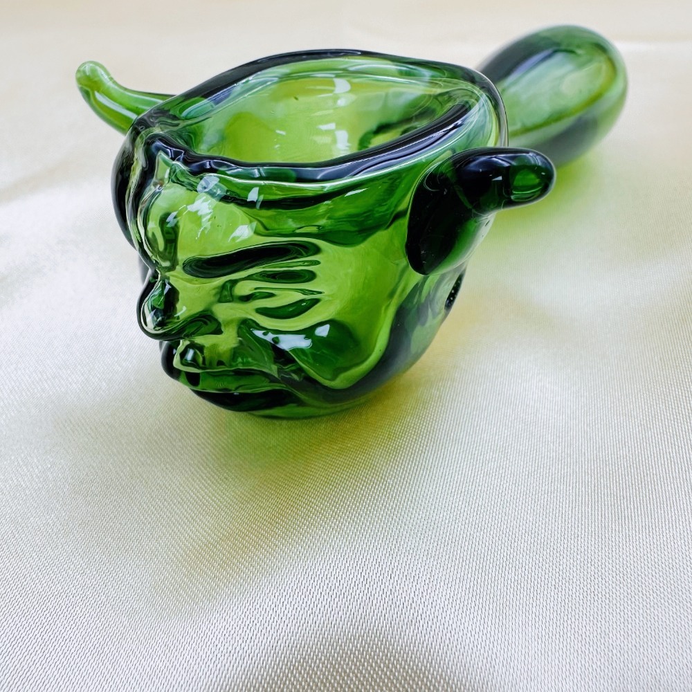 4" Yoda Face Pipe