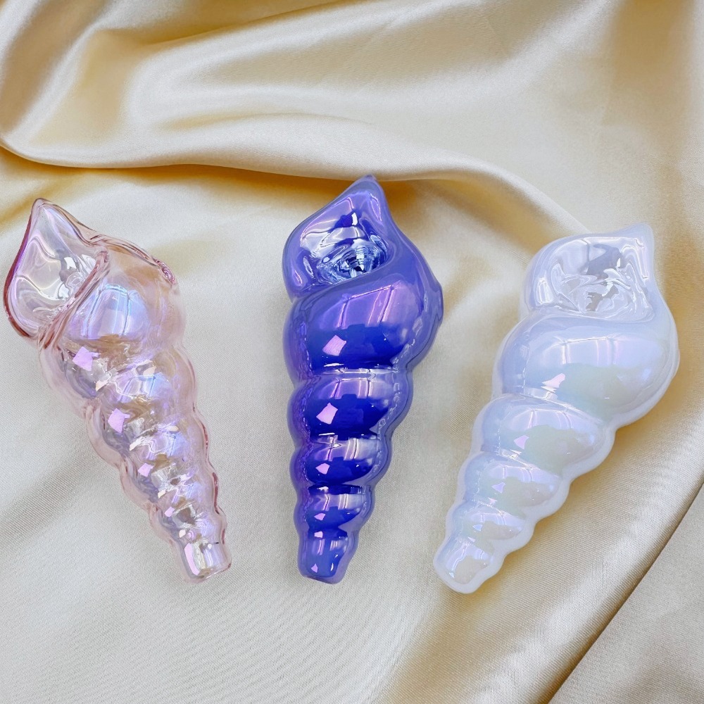 4.3" Iridescent Seashell Hand Pipe
