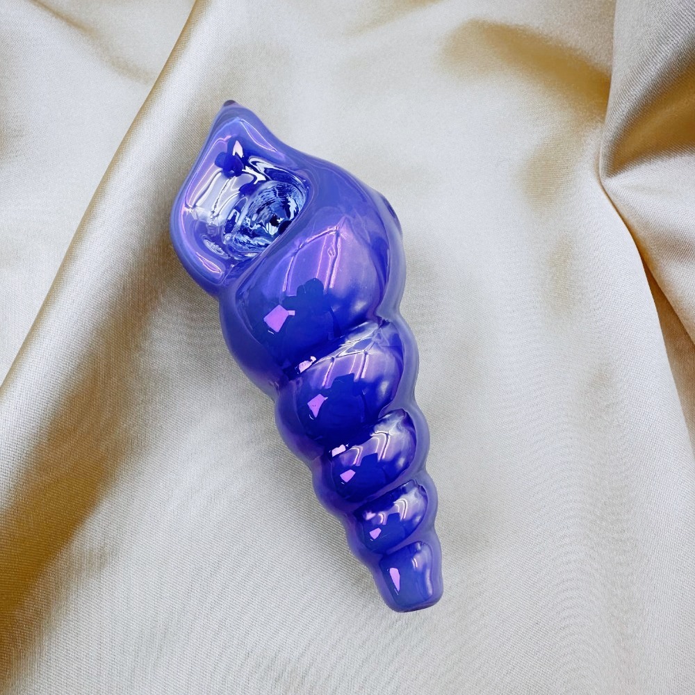 4.3" Iridescent Seashell Pipe