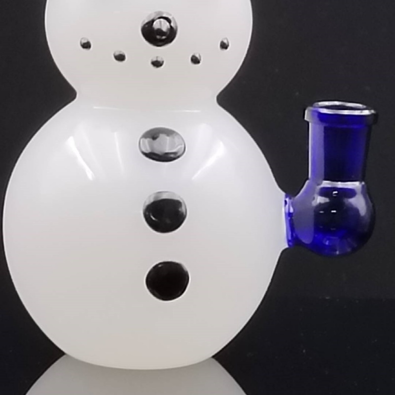 6" Snowman Bong