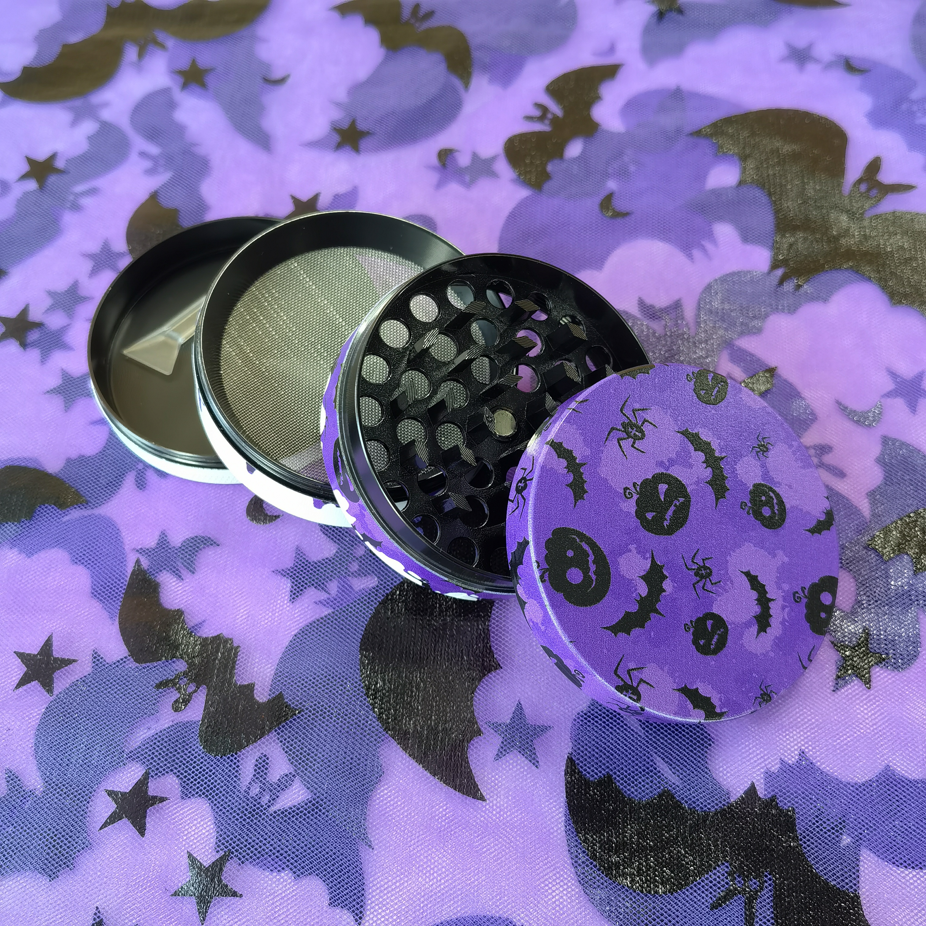 63mm 4-Layers Bat and Ghost Grinder