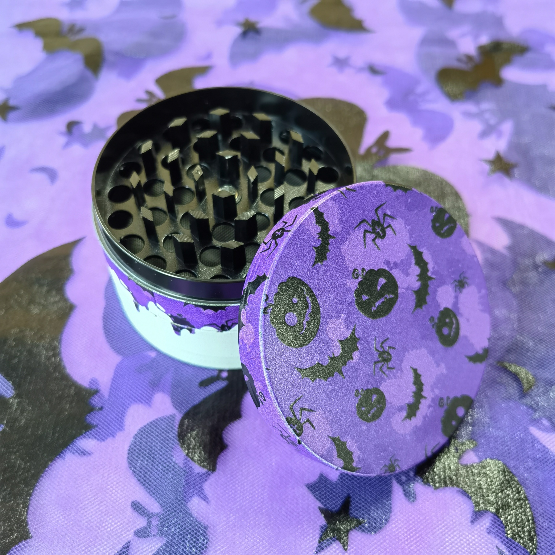 63mm 4-Layers Bat and Ghost Grinder