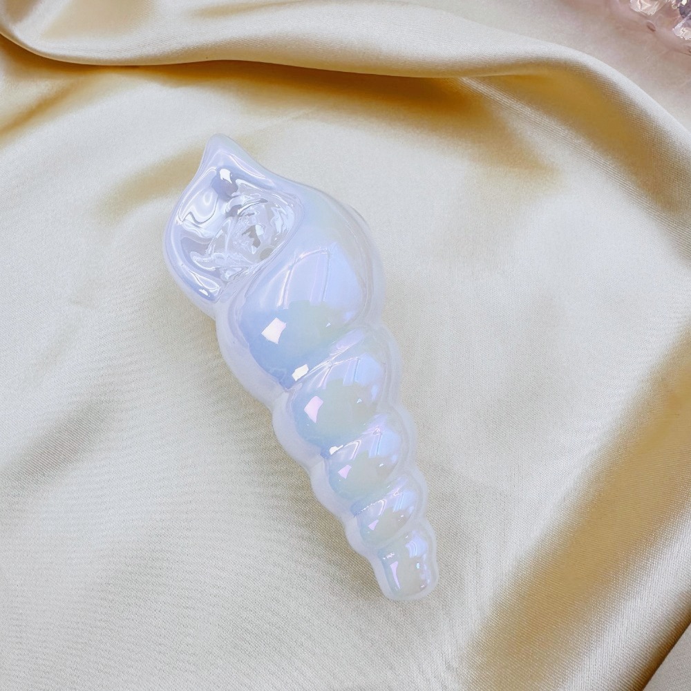 4.3" Iridescent Seashell Hand Pipe