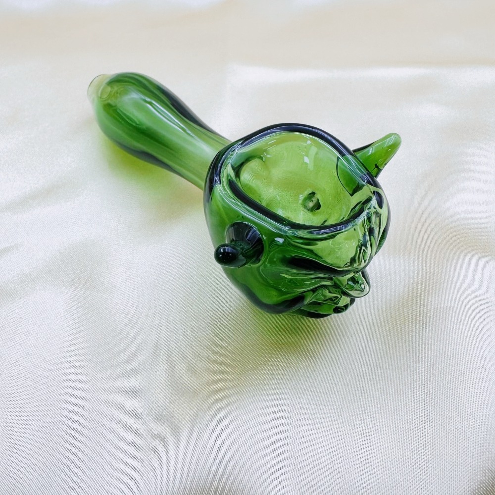 4" Yoda Face Pipe