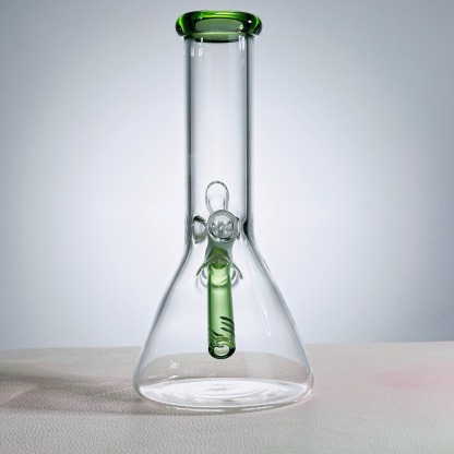 8" Classic Beaker Bong