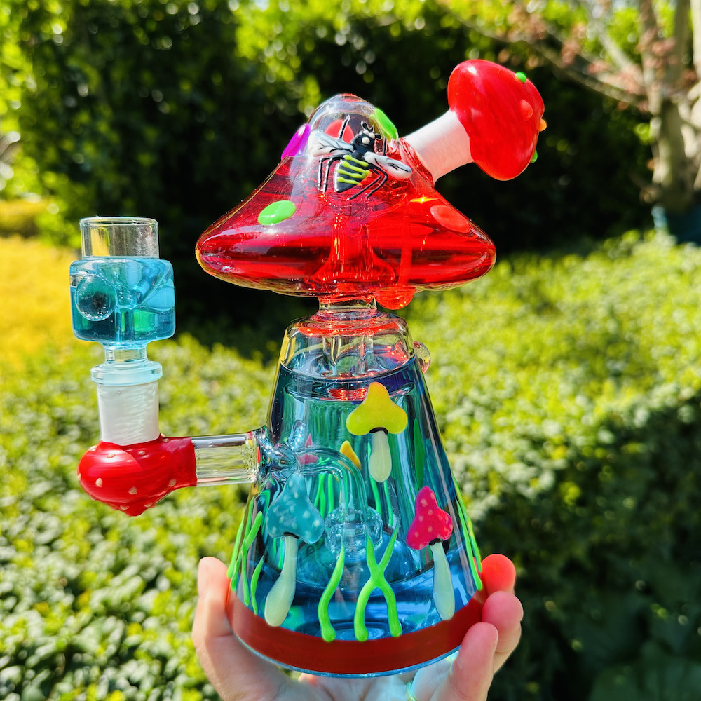 8" Glycerin Mushroom Bong (glow in the dark)