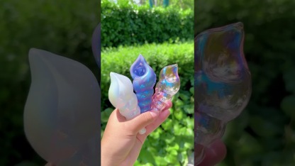 4.3" Iridescent Seashell Hand Pipe