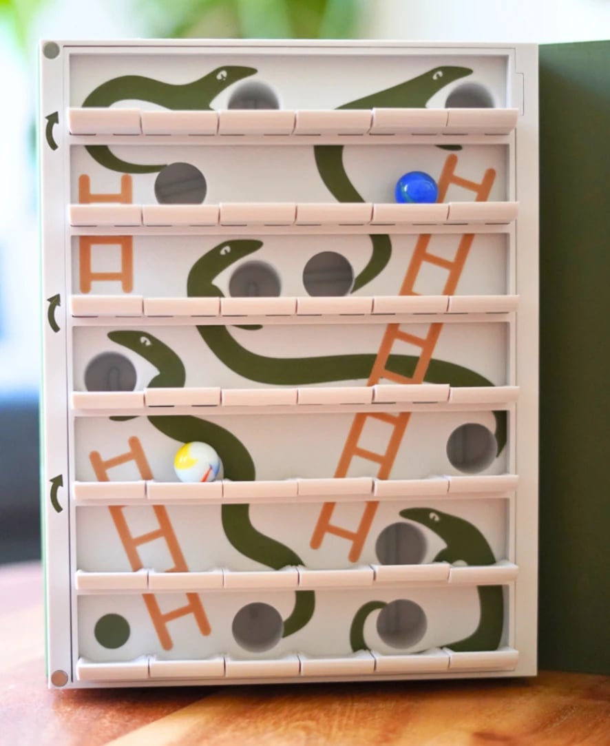 📚 🎲 PlayBook'd Snakes and Ladders