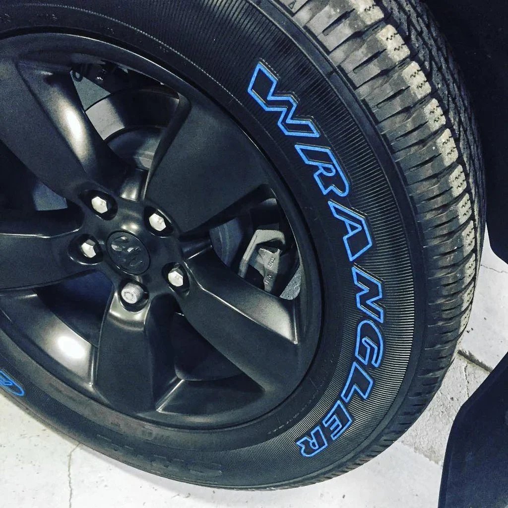 💝How To Make Your Car Look Cooler Instantly💝 Waterproof Tire Paint Pen