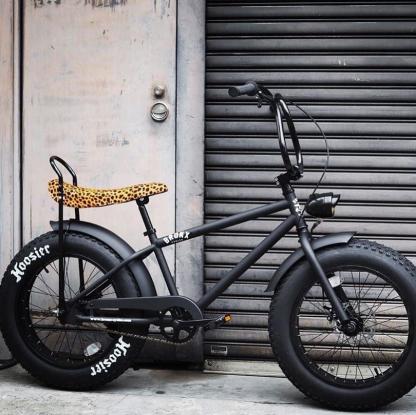 💝How To Make Your Car Look Cooler Instantly💝 Waterproof Tire Paint Pen