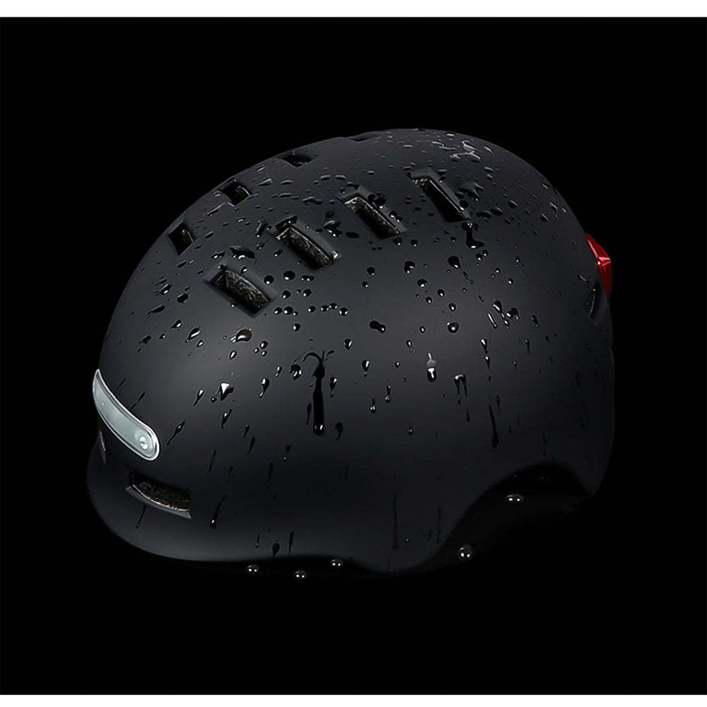 Fahrradhelm mit LED-Licht