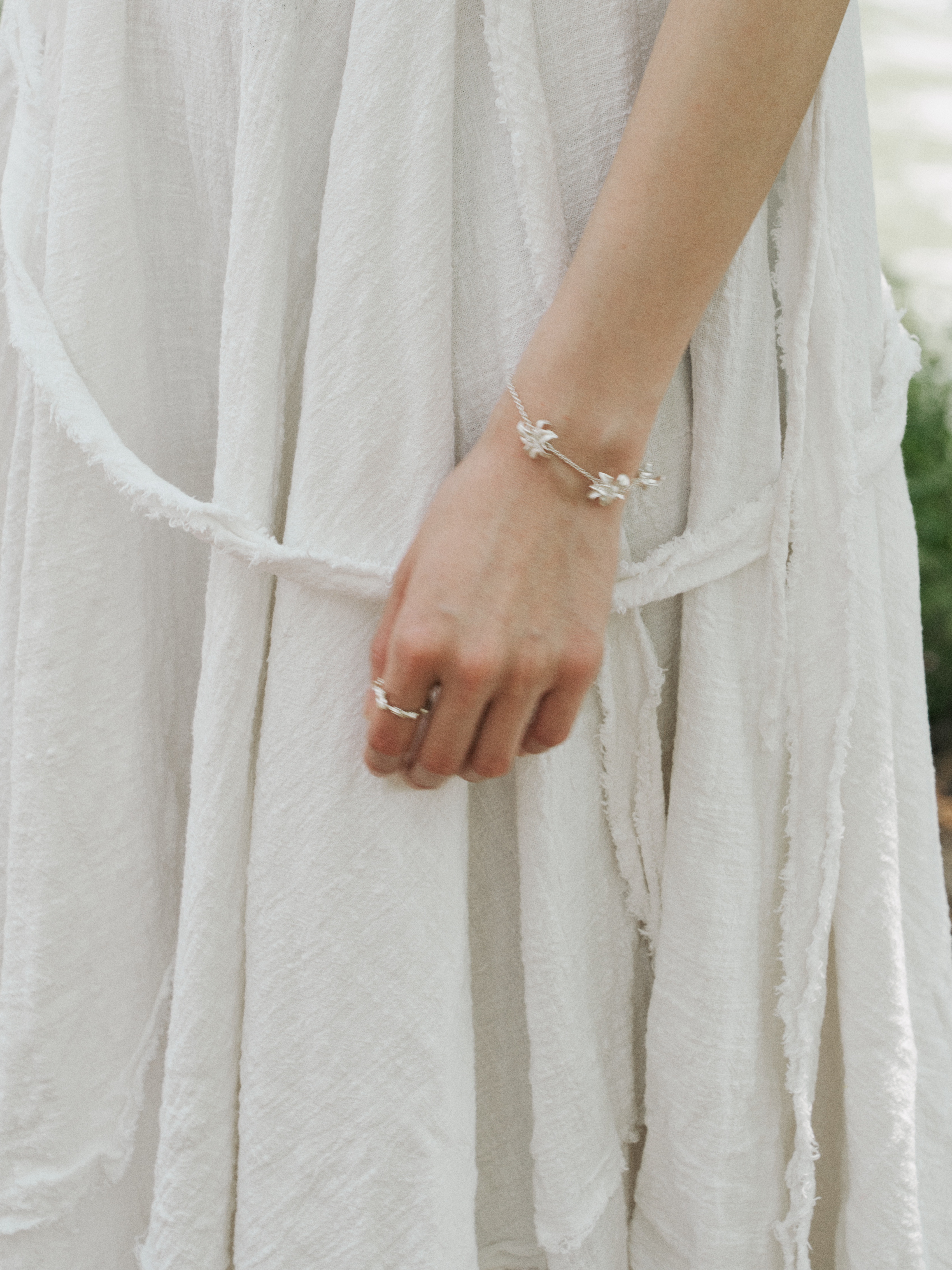 Silver Lily Bracelet - Zijuan Jewelry