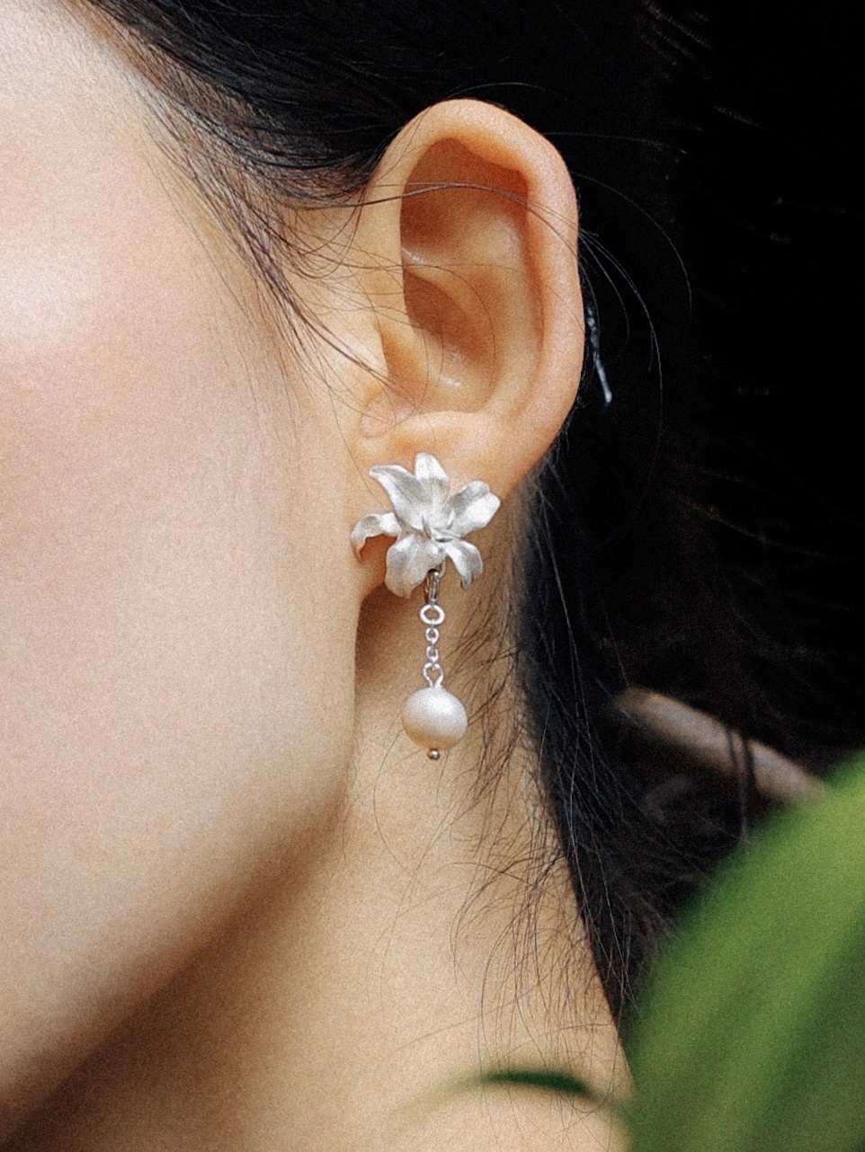 Oriental Lily Porcelain Pearl Earrings - Zijuan Jewelry