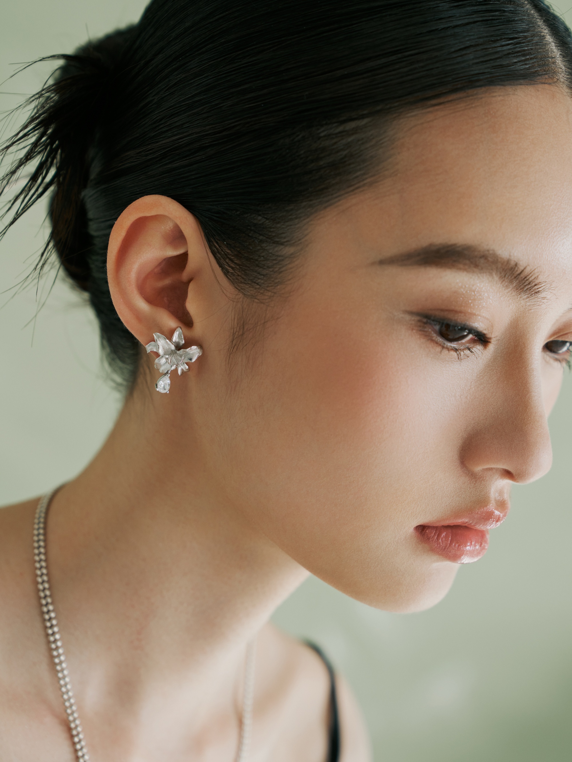 Pair of Oriental Lily Star Drop Earrings - Zijuan Jewelry