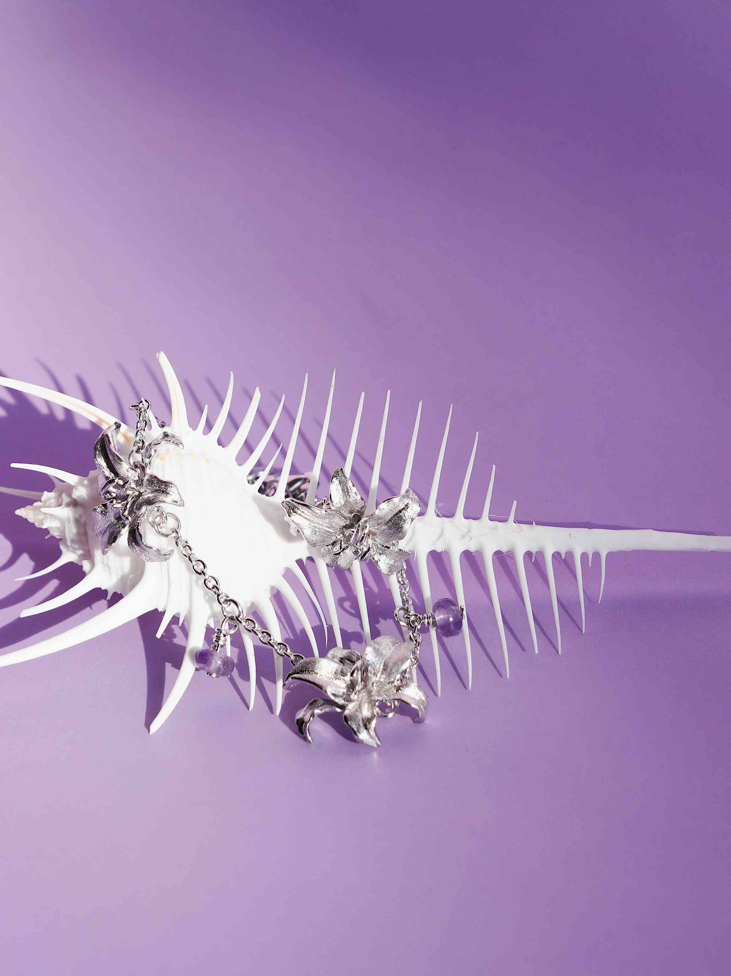 Oriental Lily Crystal Bracelet - Zijuan Jewelry