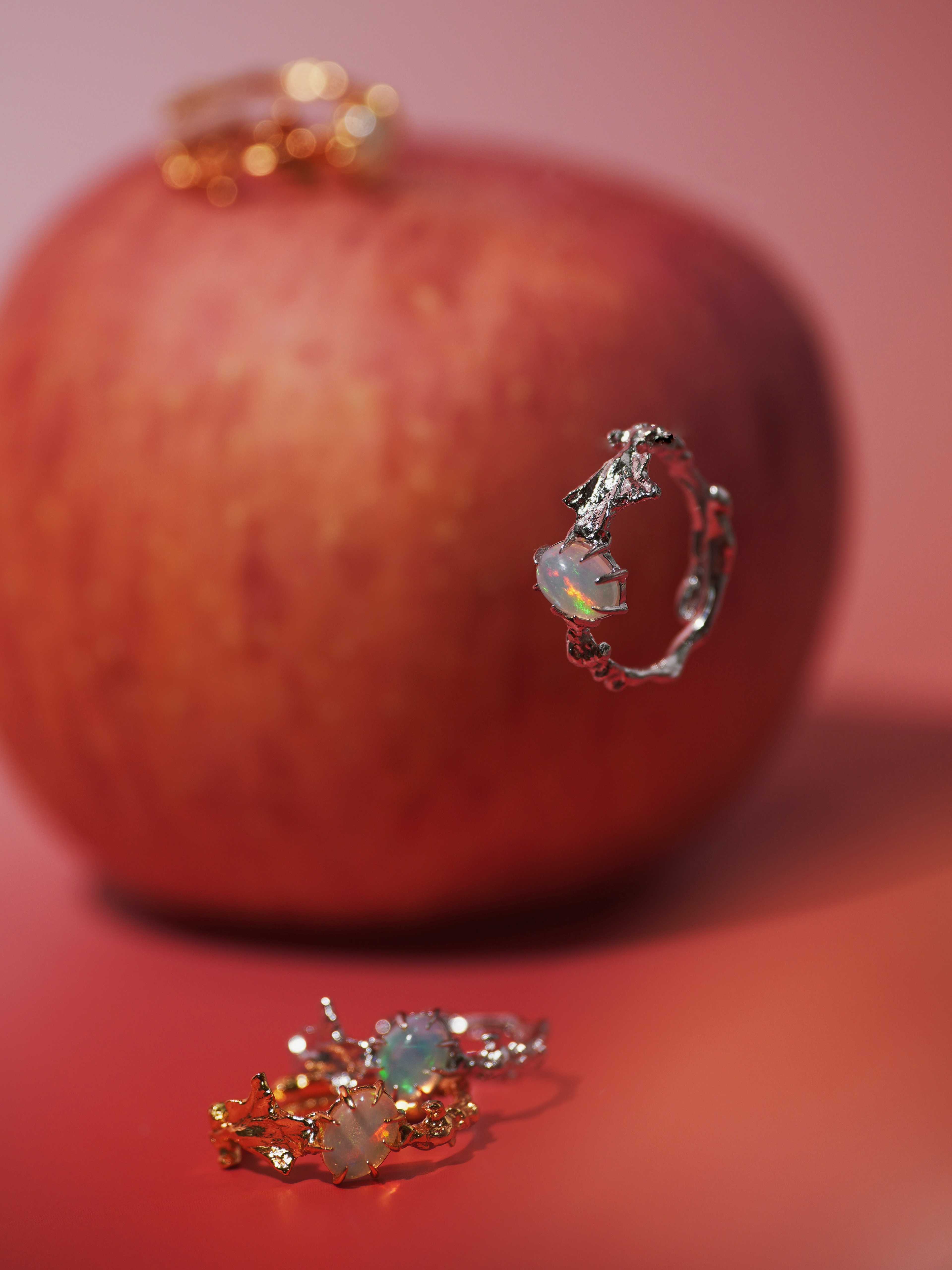 Ranunculus Leaf Opal Ring Both Colors