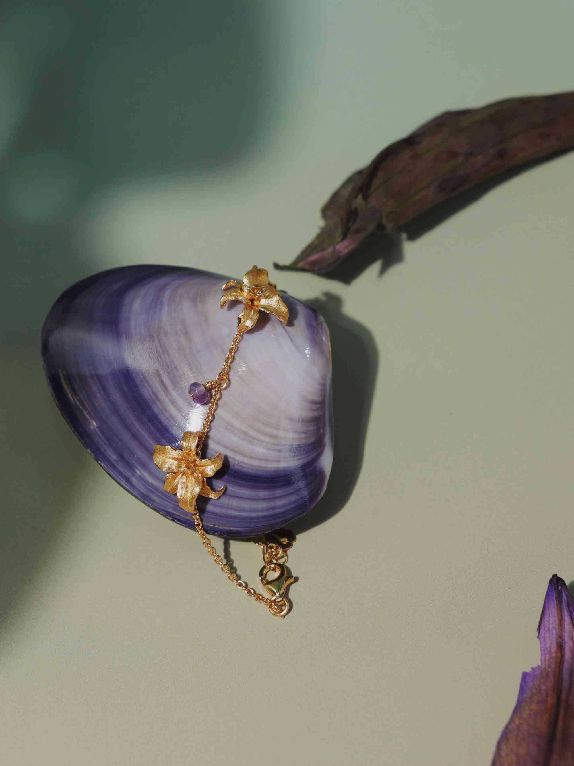 Oriental Lily Bracelet with Crystal in Gold Color