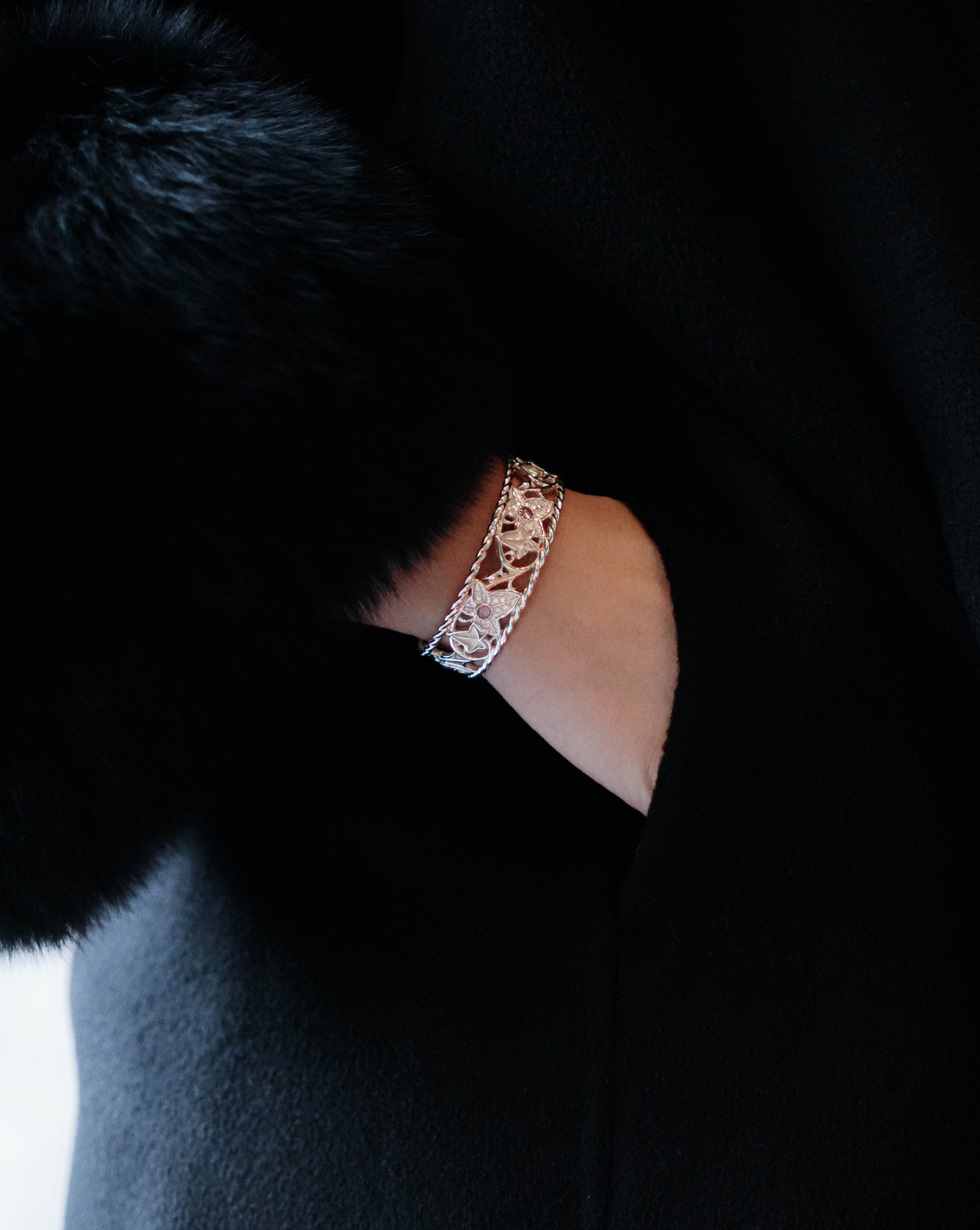 The Eternal Ivy Openwork Bracelet made of Fine Silver