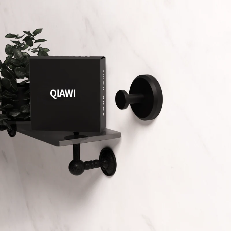 🔥 No-Drill Suction Hook – Strong, Simple, Stylish