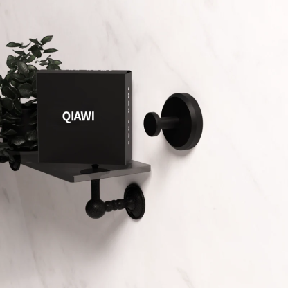 🔥 No-Drill Suction Hook – Strong, Simple, Stylish