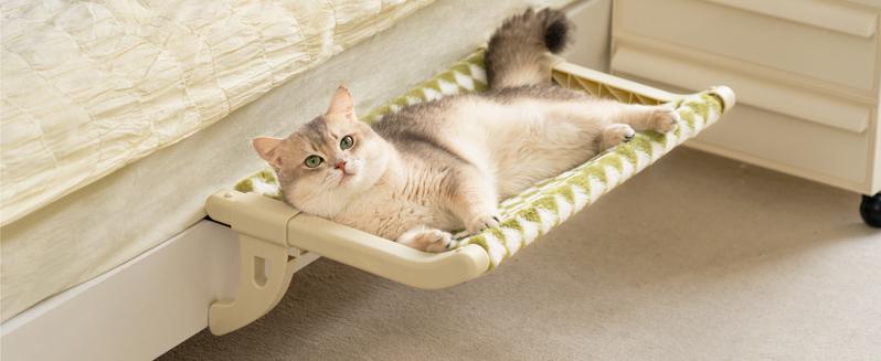 MEWOOFUN Cat Window Perch, Window Sill Mount Cat Hammock for Indoor Cats, Adustable Hammock with Removable Covers For Cat Bed Attach To Bedside