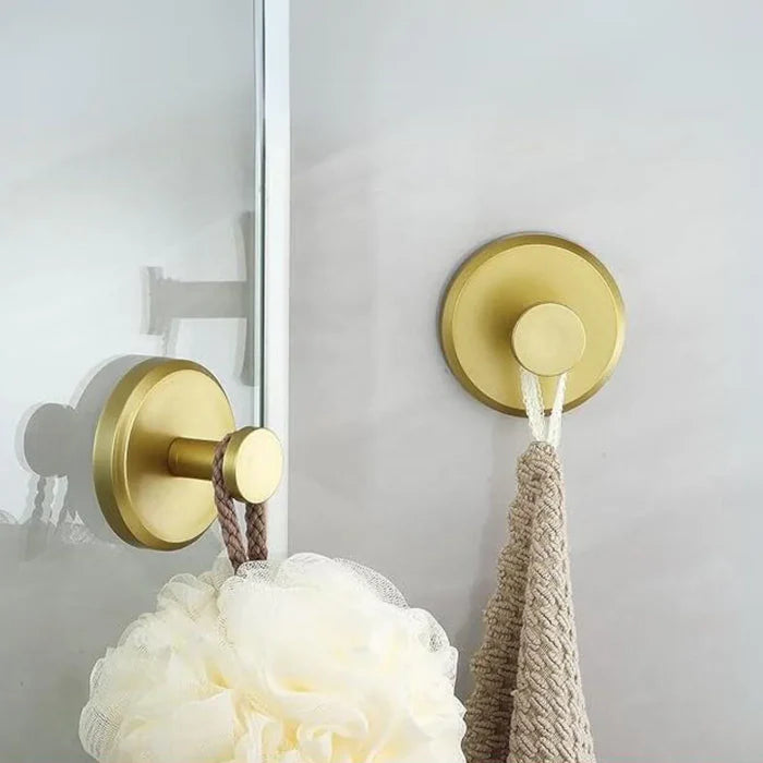 🔥 No-Drill Suction Hook – Strong, Simple, Stylish