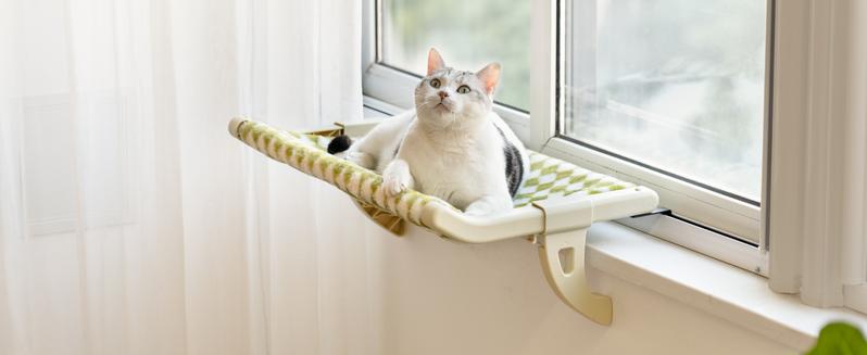 MEWOOFUN Cat Window Perch, Window Sill Mount Cat Hammock for Indoor Cats, Adustable Hammock with Removable Covers For Cat Bed Attach To Bedside
