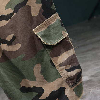⏰🔥50% off for a limited time + free shipping🔥⏰Men's studded camouflage cargo shorts