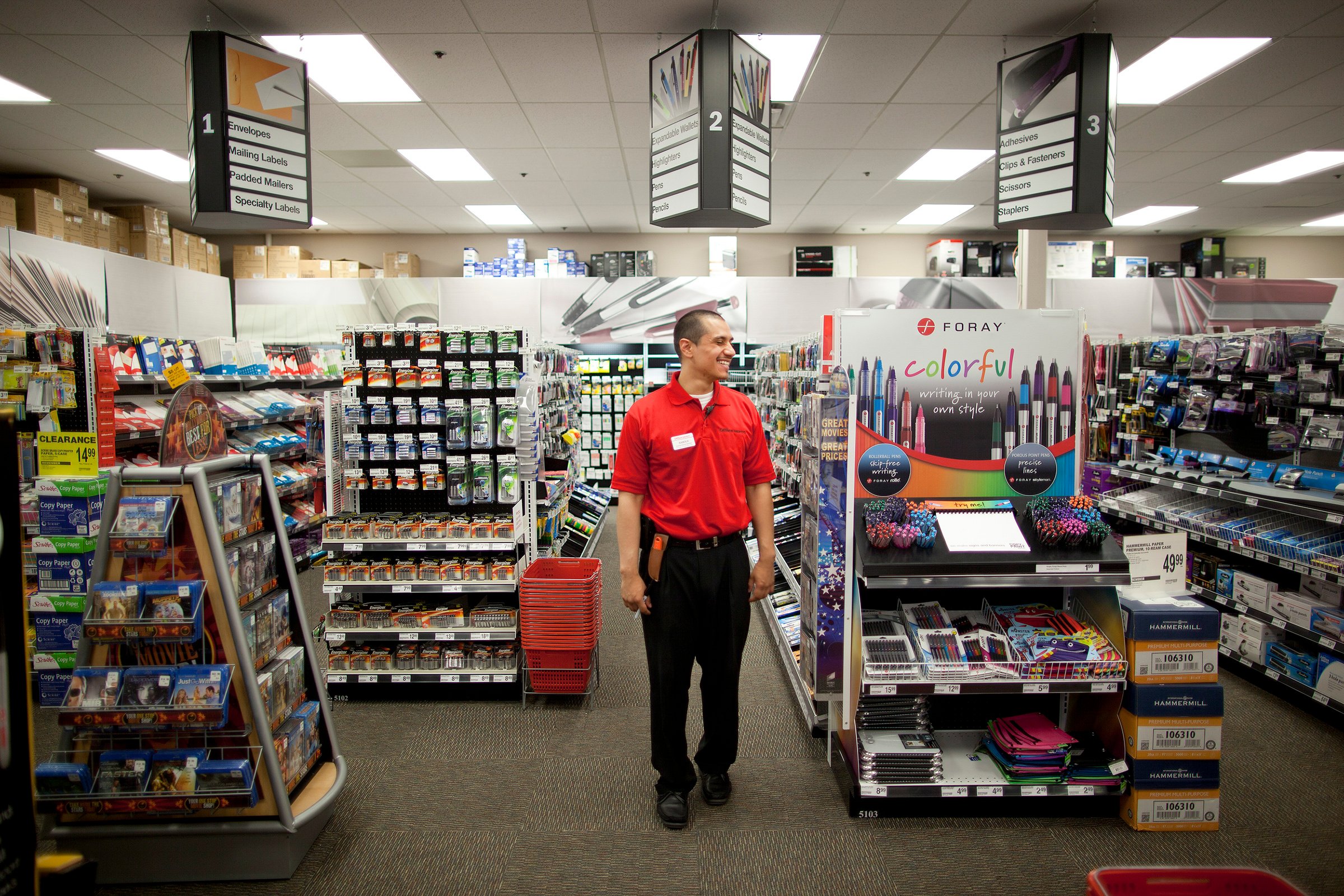 After merger with Office Depot dies, Staples shareholders revolt - The  Boston Globe