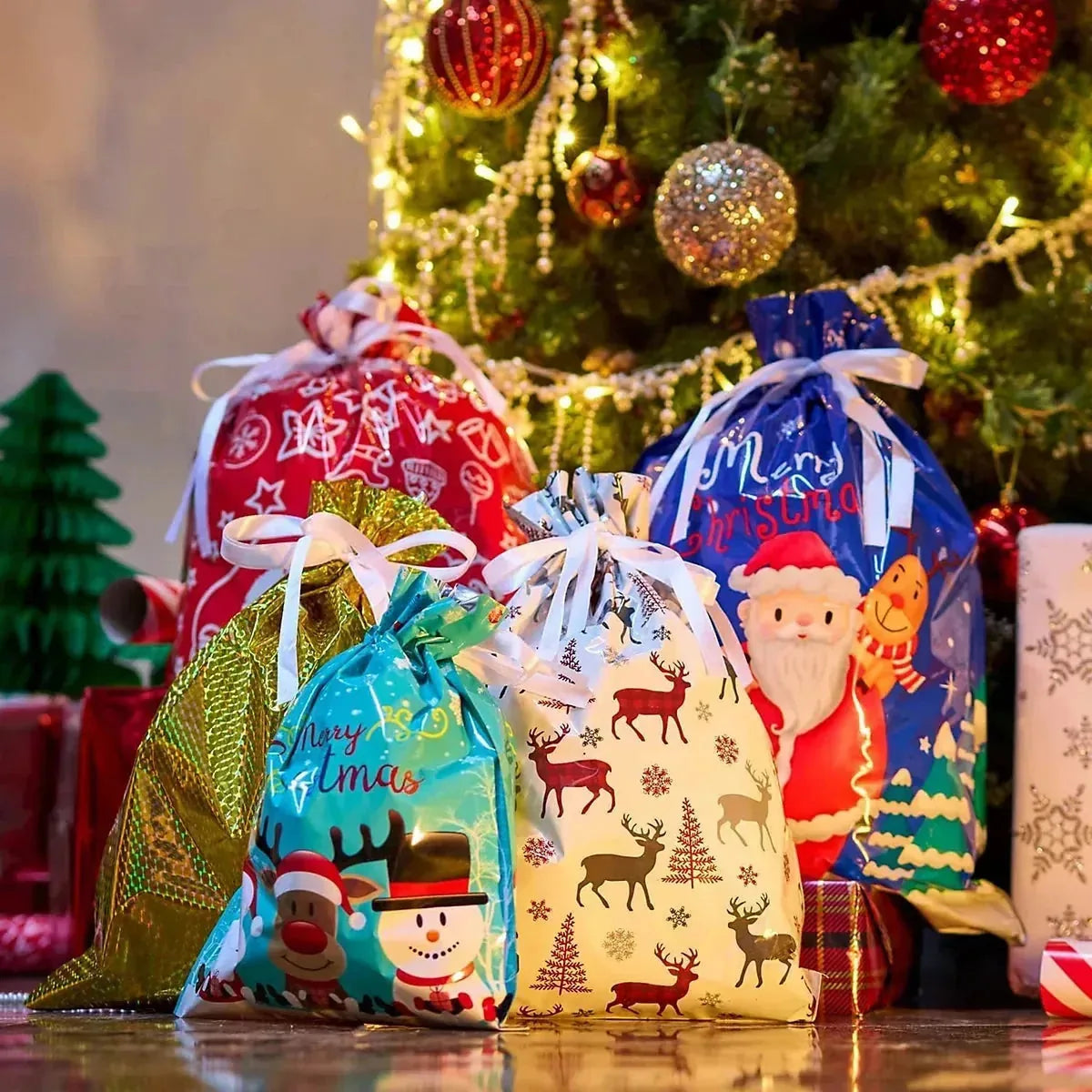 Christmas Drawstring Gift Bags – Set of 15