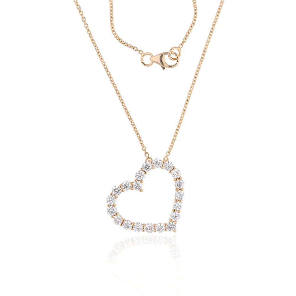 1.75 Carats Round Shape Diamond Heart Necklace