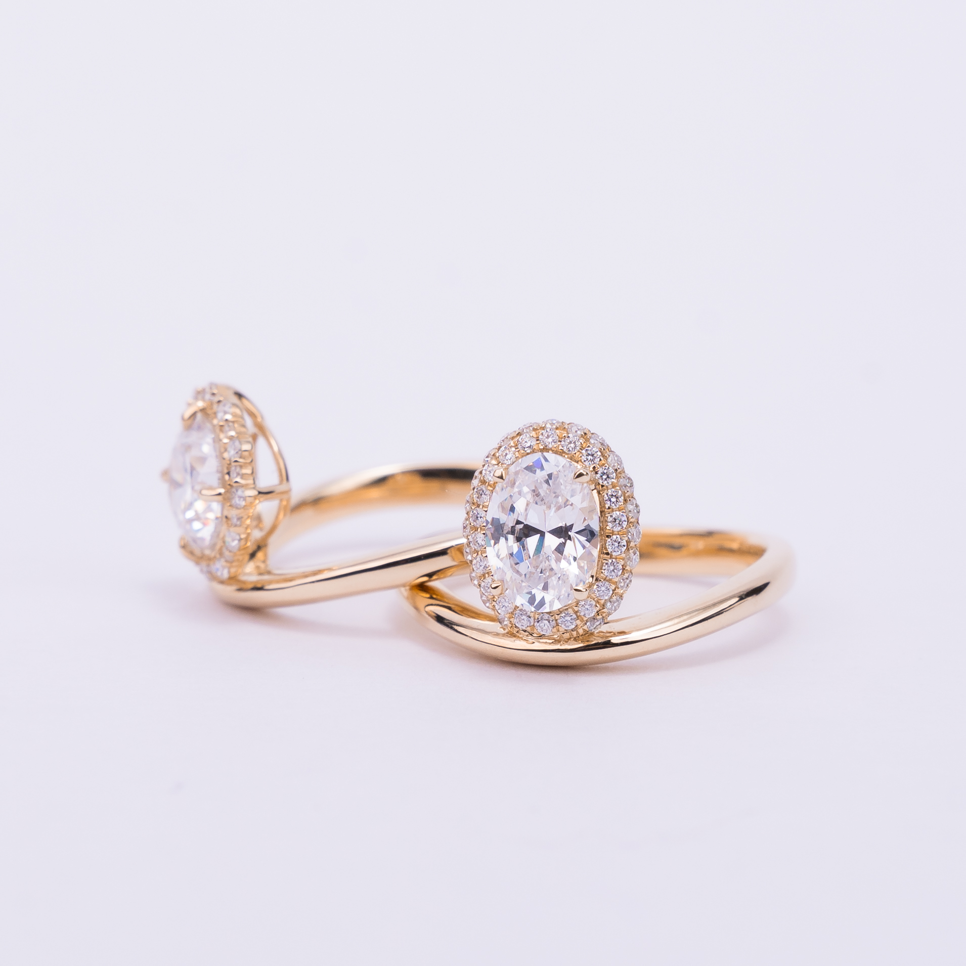 14K Gold Oval/Round Diamond Engagement Ring