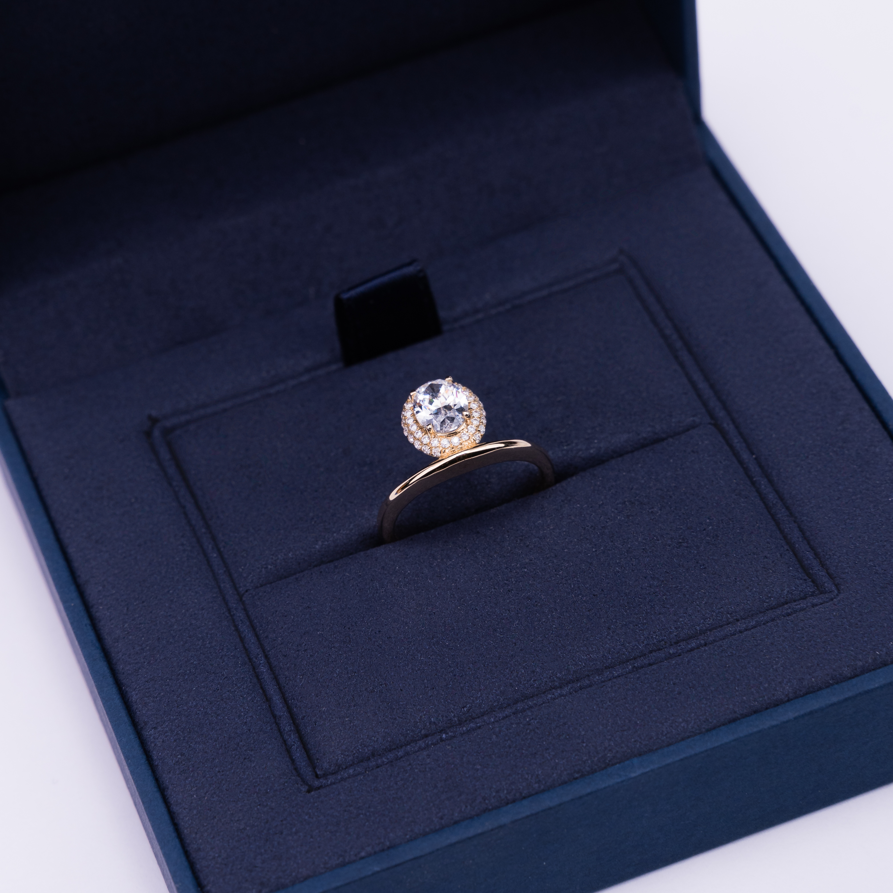 14K Gold Oval/Round Diamond Engagement Ring