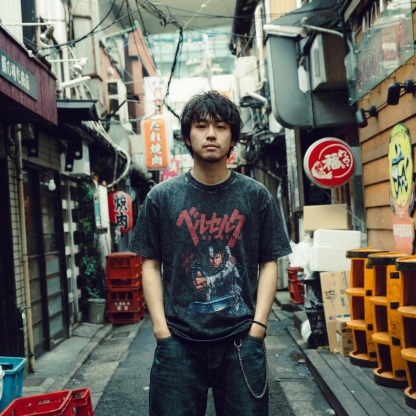 BLACK SWORDSMAN VINTAGE OVERSIZED TEE