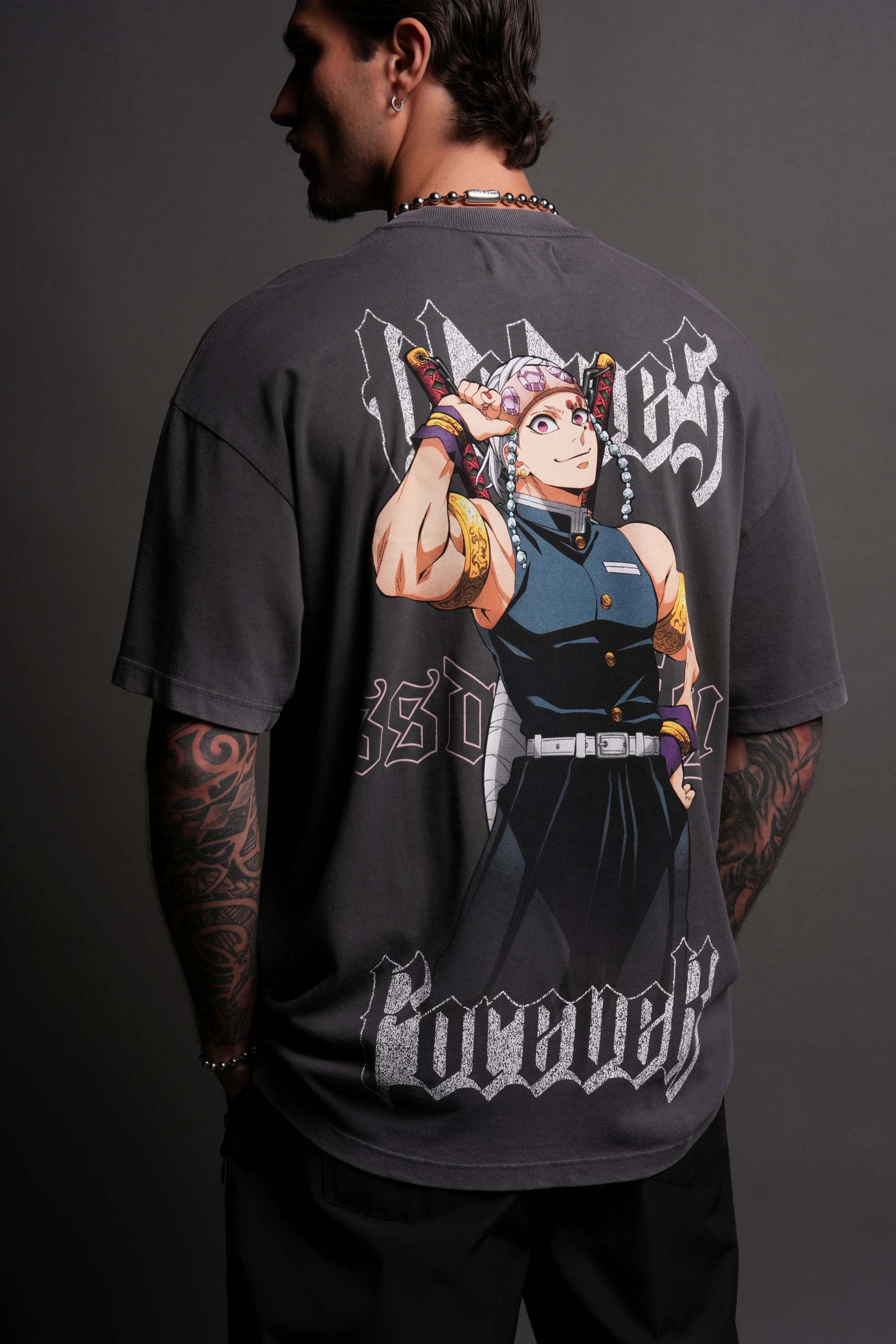 Breath Of Wolves London Black Tee