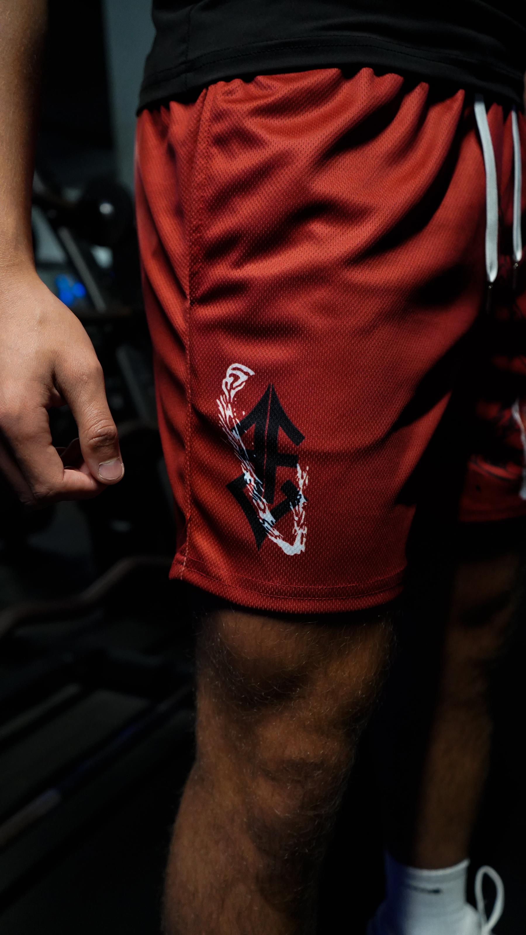 The Edge of Speed in Quantum Air Shorts