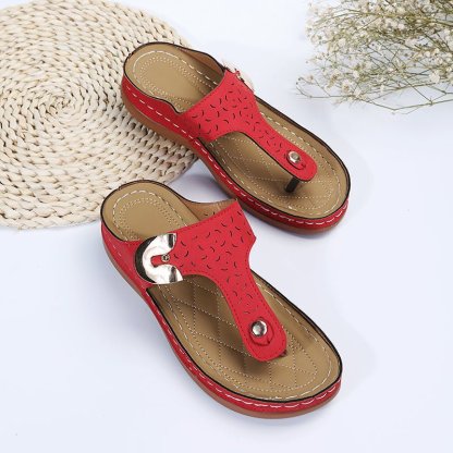 2025 Summer New Women Metal Decor Feature Pattern Wedge Flip Flop Sandals