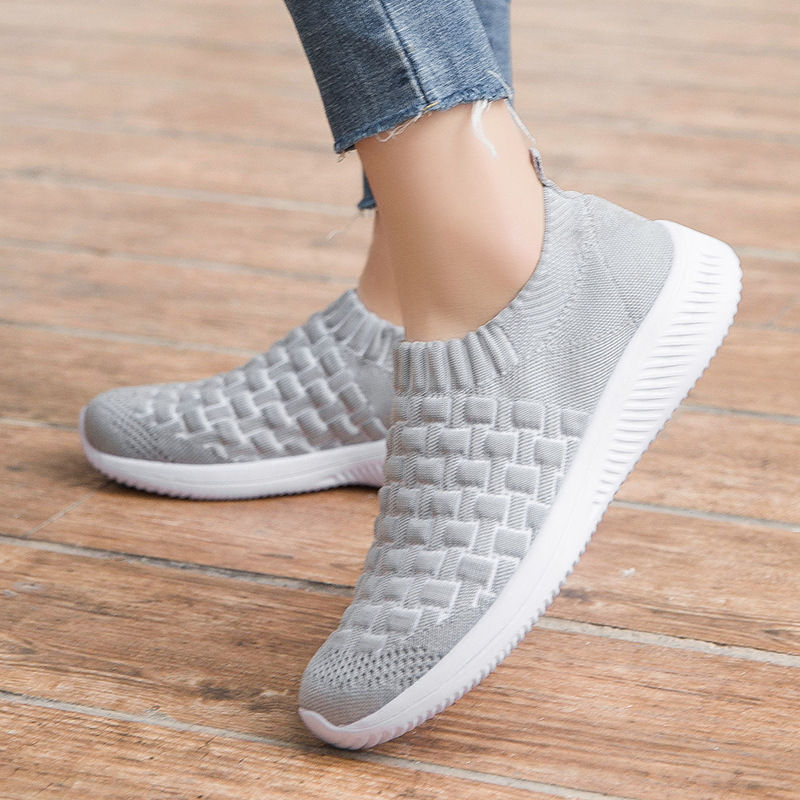 Women's casual mesh breathable sneakers