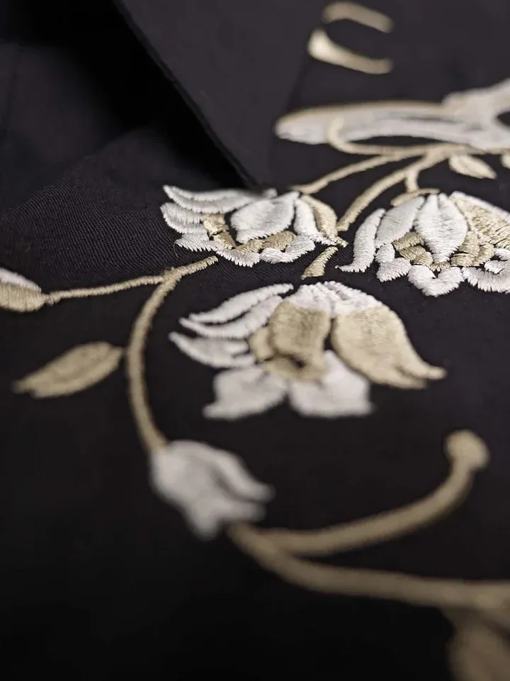 【Embroidery】Flower And Raven Skull - 100% Cotton Shirt