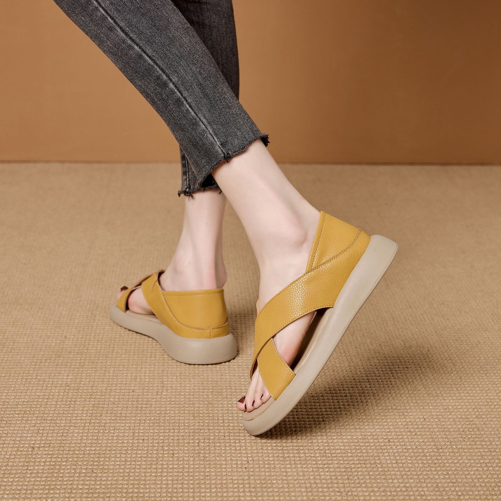 🔥Last Day Promotion 70% OFF🔥Women's Arch Support & Breathable and Light & Non-Slip Shoes - Proven Plantar Fasciitis, Foot and Heel Pain Relief