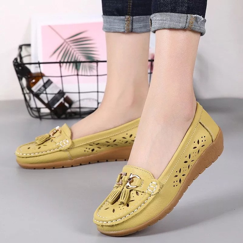 Women's hollow soft leather breathable moccasins sandals