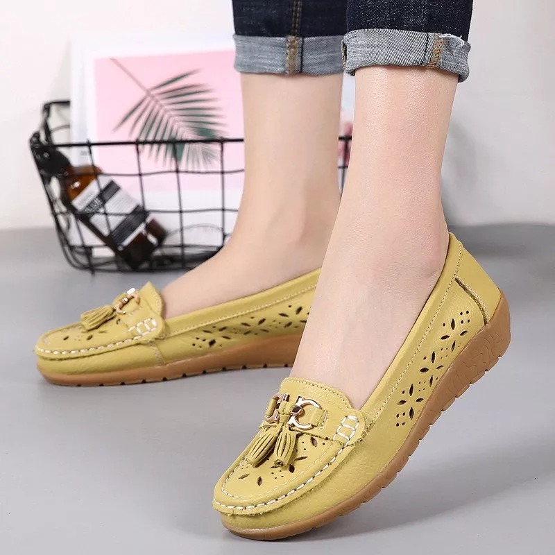 Women's hollow soft leather breathable moccasins sandals
