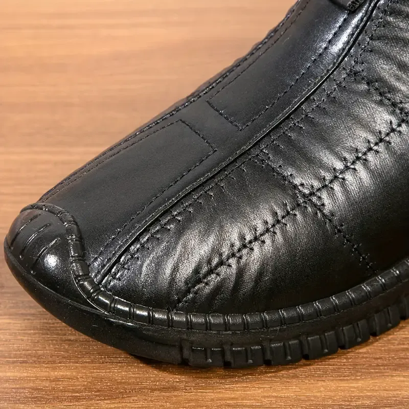 🔥On This Week Sale 70% OFF🔥 Men's Winter Warm Fleece-Lined Slip-On Walking Shoes - Non-Slip, Thick Sole for Comfort, Casual Style in Solid Colors  - W011